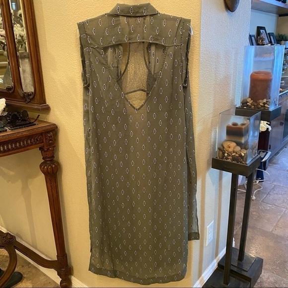 FREE PEOPLE Women Olive Patterned Open Back Sleeveless Buttoned Duster Size XS - Picture 2 of 12
